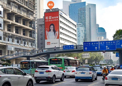 深圳东门机电大厦(北)墙体广告