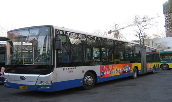 北京公交车广告