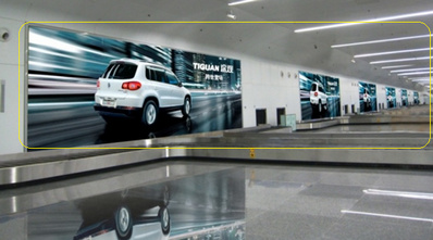 南宁机场国内行李提取厅墙面嵌入式灯箱广告