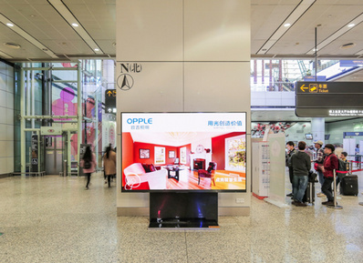 广州机场出发到达电视刷屏广告