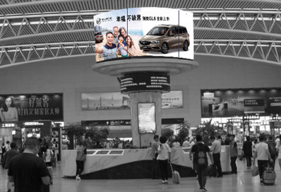 沈阳北站候车大厅旋转屏广告案例图