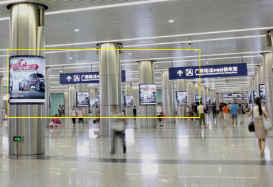 广州火车东站进出站广厅包柱灯箱广告