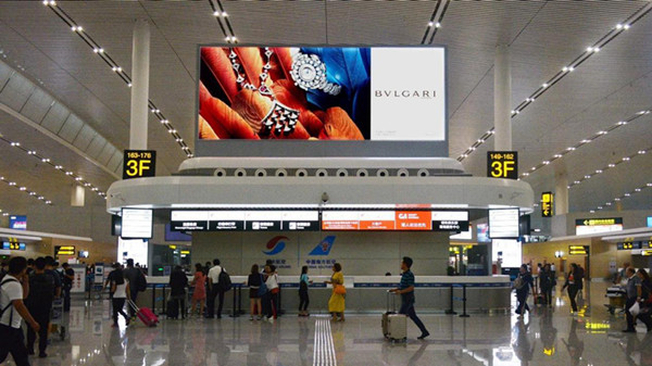 重庆机场灯箱广告