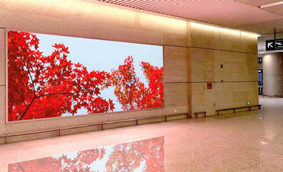 温州机场T2航站楼至快轨站通道两侧灯箱广告