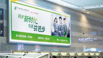 上海高铁站到达层墙面灯箱广告有什么优势?