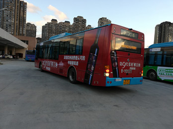 张裕解百纳--福州公交车广告案例