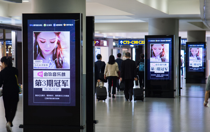 上海浦东机场刷屏机广告怎么样？投放需要多少钱？