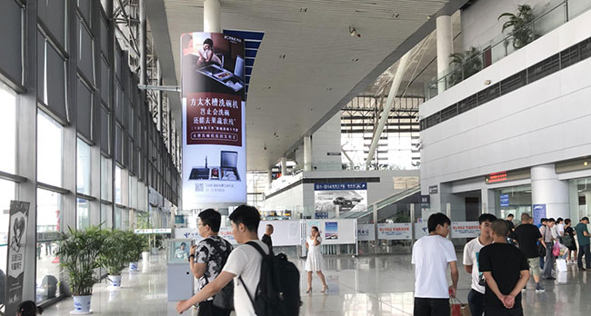 青岛高铁站广告中进站大厅灯箱媒体怎么样？