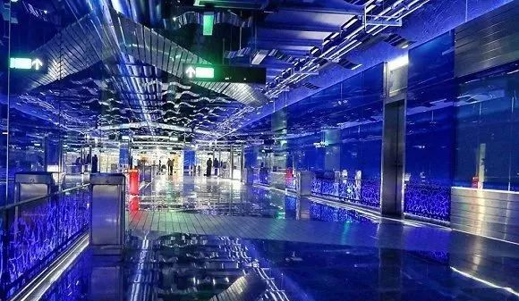 广州地铁广告图4
