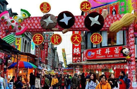2018春节来临，春节期间投哪类户外广告效果好?