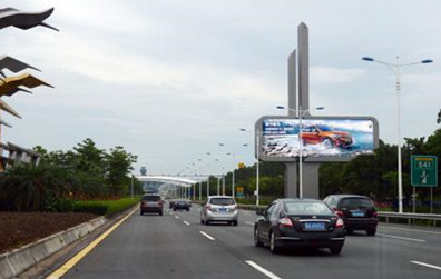 广州机场户外超大双面高立柱广告牌GZJC02