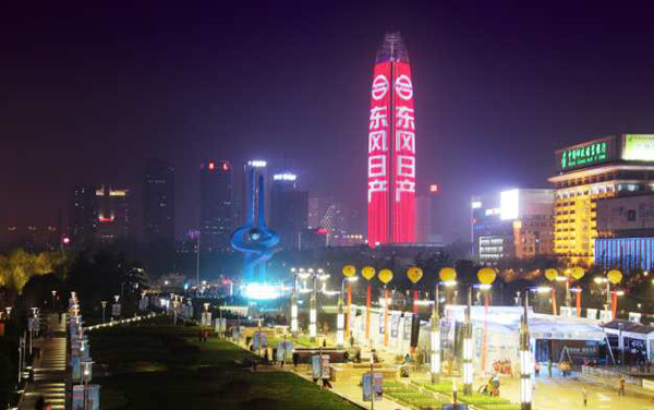 济南户外LED大屏广告投放哪里好?