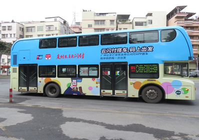 广州双层巴士车身广告