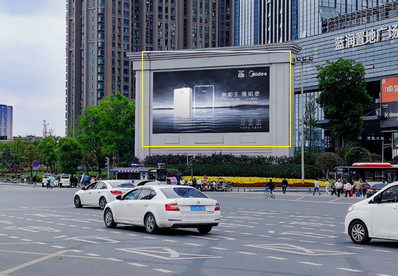成都天府新区蓝润置地广场LED屏广告