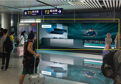 长沙机场T1磁浮连廊落地灯箱广告