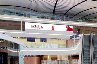 北京大兴国际机场凌空地标灯箱广告