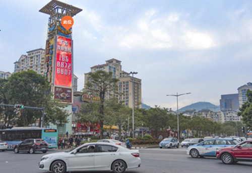 深圳龙华梅林关上河坊塔楼LED广告