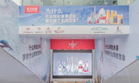 济南地铁超级通道广告