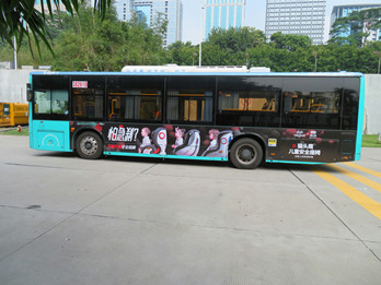 猫头鹰安全座椅--深圳公交车广告案例