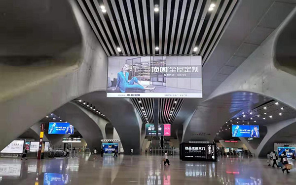 广州南高铁站广告4