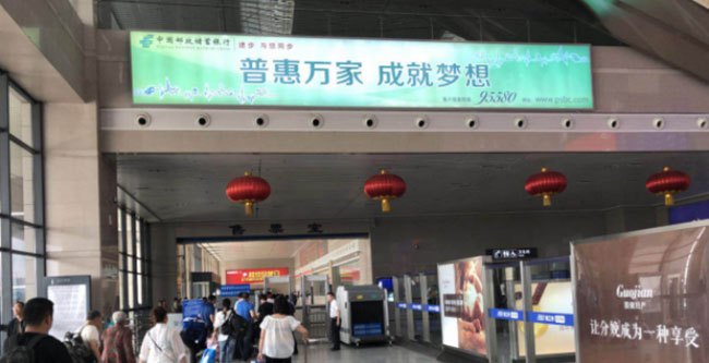 二楼夹层墙体灯箱 二楼夹层墙体灯箱
