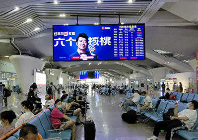 广州南站地铁E出口LED屏