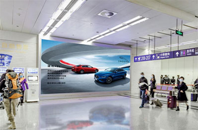 西安机场T2国内旅客行李提取大厅灯箱广告