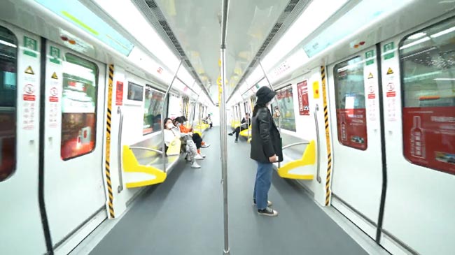 玛茜杭州地铁车厢广告1