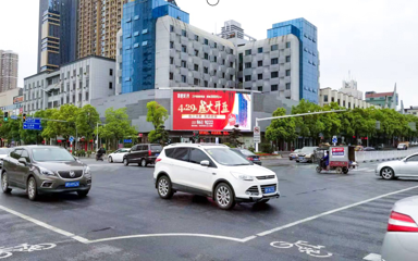 烟台弘阳生活广场户外LED屏广告