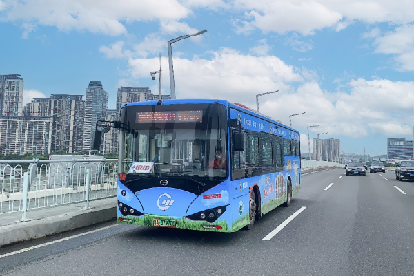 广州公交车身广告价格多少钱？广州巴士广告线路优势