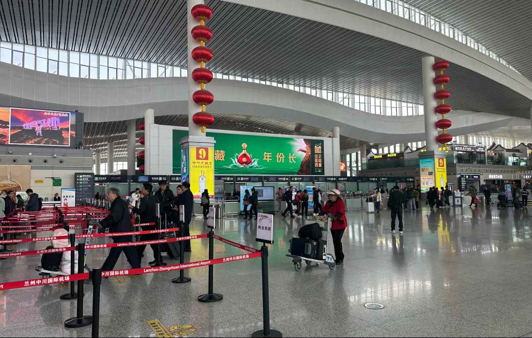 兰州中川机场广告价格收费，兰州机场春运出发到达广告LED大屏