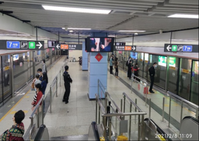 深圳地铁车厢电视数量列车广告，深圳地铁视频电视广告价格