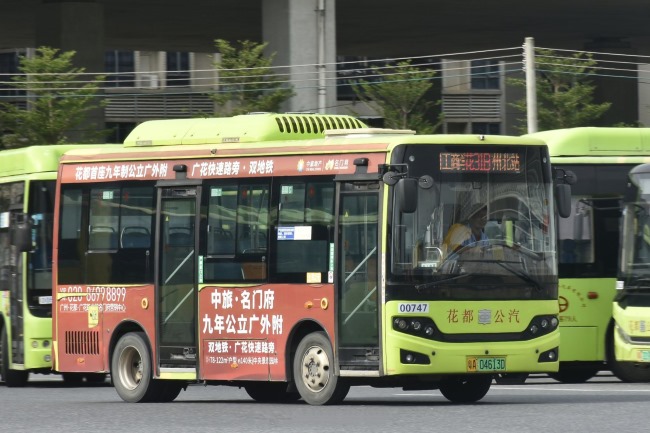 广州花都公交外车身贴广告投放，广州公交车巴士广告价格