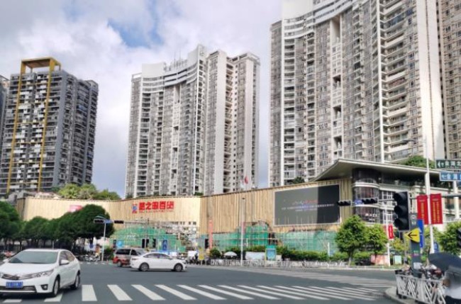南宁水晶城梦之岛百货LED广告投放，南宁户外大屏广告价格