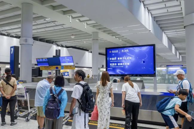香港国际机场行李转盘上方大屏广告投放，香港机场LED广告价格