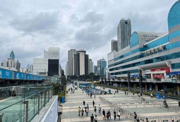 深圳站广告罗湖火车站广告价格？广深和谐号高铁深圳罗湖站广告