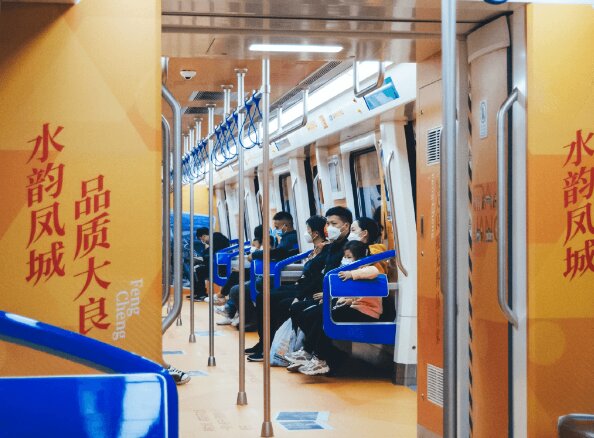 佛山地铁3号线广告价格多少钱？佛山地铁广告大良政务特色案例图