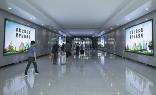 第一户外传媒-浦江站-出站通道两侧墙面灯箱
