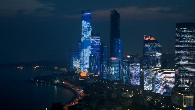 第一户外传媒-青岛浮山湾地标灯光秀