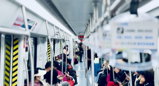 第一户外传媒-昆明地铁广告