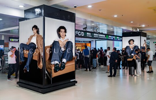 第一户外传媒-三亚凤凰机场T1国内到达行李厅出口包柱灯箱