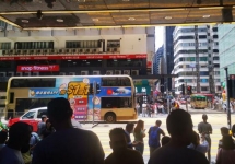 移动地标效应香港双层巴士车身广告深耕香港本地消费市场