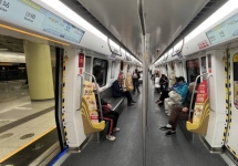 连接核心商圈与交通枢纽的深圳地铁内包车投放策略