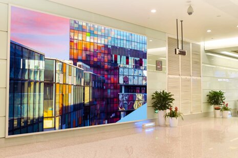 第一户外传媒-温州龙湾机场T1国际出发厅灯箱