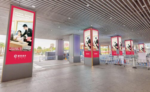 第一户外传媒-乐清站到达层包柱灯箱