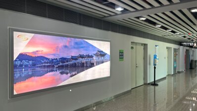 深圳第一户外传媒有限公司-揭阳潮汕机场T1航站楼国际到达通道墙面灯箱 深圳第一户外传媒有限公司-揭阳潮汕机场T1航站楼国际到达通道墙面灯箱