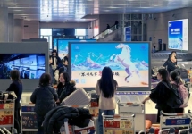 温州机场万金宝眼镜广告案例:值机大厅LED与行李厅刷屏机怎么选