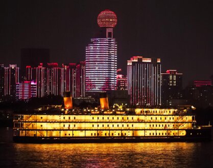 深圳第一户外传媒有限公司-武汉明珠豪生大酒店灯光秀广告