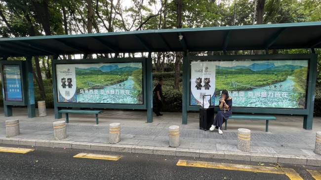 深圳公交文旅美景广告创意案例实拍图