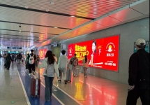 徐州东站灯箱广告:一杯”西红柿鸡蛋汤”让旅客记住一座城